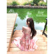 批发温柔风碎花挂脖连衣裙女夏季2026新款不规则修身显瘦<b class='q'>中长款</b>裙子潮