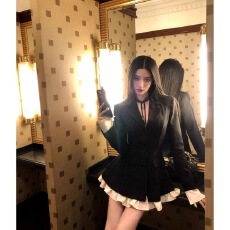批发2026秋冬西装外套短款女秋冬<b class='q'>假两件</b>西装裙名媛千金风<b class='q'>连衣裙</b>女