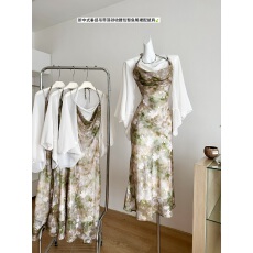 批发吊带连衣裙女高端精致名媛气质生日小礼服纯欲性感收腰波点a字裙