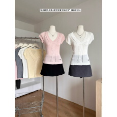 批发针织V领短袖T恤2026新款女春夏纯欲风<b class='q'>修身</b>显瘦内搭打底衫上衣