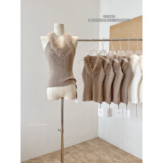 批发2025冬细闪绵绵纱 中古仿狐狸毛手工钻两色背心纯欲百搭