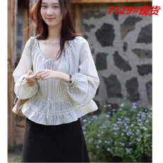 批发Lalaglow 追风的日子 法式气质<b class='q'>蕾丝</b>条纹衬衫女秋季宽松显瘦<b class='q'>娃娃衫</b>