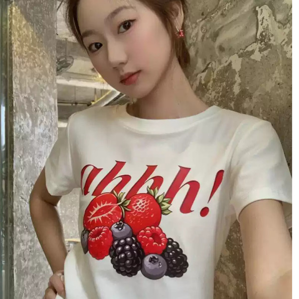 한 부서 레트로 과일 프린트 긍정적 인 어깨 반팔 티셔츠 여성 여름 쇼트 스타일 품격 디자인 센스 작은 대중 고유 한 맨위