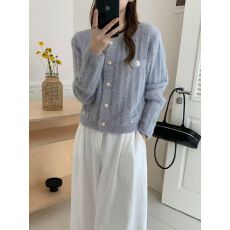 批发小众设计感香风针织开衫女士秋冬爆款洋气减龄保暖内搭毛<b class='q'>上衣</b>外套