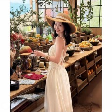 批发【黛西 】法式绝美皱感<b class='q'>吊带</b>连衣裙露背绑带度假<b class='q'>长裙</b>小白裙