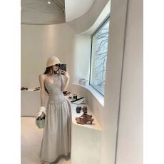 批发Madofit麻豆/2140帕尔马旧街_法式女主角 V领打揽格子吊带裙