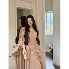 批发法式优雅轻盈褶皱落肩<b class='q'>蝙蝠</b>袖收腰<b class='q'>连衣裙</b>