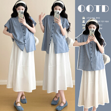 批发实拍 2026夏季韩版可开扣格子衬衫上衣+猪鼻扣半身裙休闲<b class='q'>百搭</b>套装