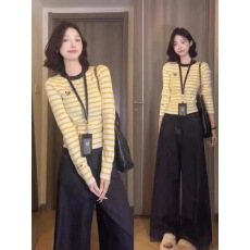 批发小个子撞色<b class='q'>条纹</b>蝴蝶结修身打底衫T恤女针织衫上衣牛仔裤两件套