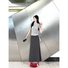 批发初夏漂亮裙子套装2026新款半身裙正肩<b class='q'>短袖</b>淡人高知穿搭ootd一整套