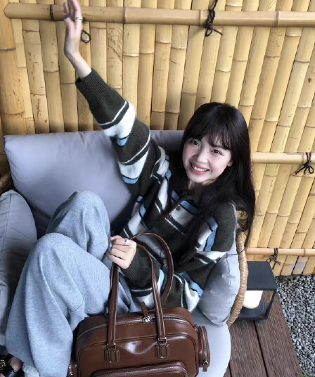 레트로 학원 스타일 올리브 그린 스트라이프 polo 니트 맨위 여성 느긋한 가을 어깨 와이드 부드러운 찹쌀 폴로 칼라 니트 스웨터