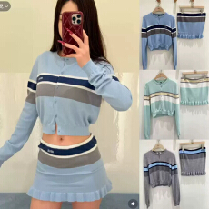 批发秋冬26秋韩国复古少女感撞色条纹针织开衫+<b class='q'>甜美</b>荷叶边抹胸
