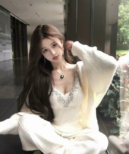 화이트 다이아몬드 세팅 니트 캐미솔 가을 인사이드 가져 가라. 몸매 가꾸기 순수한 욕망 바람 섹시함 쇼트 스타일 민소매 V넥 맨위