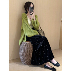 批发慵懒风灯笼袖针织开衫女秋冬软糯毛衣中长款外套吊带圆点裙三件套