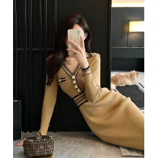 批发韩国2025秋冬季新款小香风polo领长袖针织<b class='q'>连衣裙</b>女修身包臀过膝裙