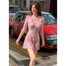 批发韩国粉色圆领小香风针织<b class='q'>连衣裙</b>长袖气质收腰显瘦a字<b class='q'>百褶</b>chic裙子