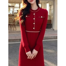 批发小香风红色针织连衣裙冬长款本命年<b class='q'>女装</b>2026新款过年穿搭毛衣裙子