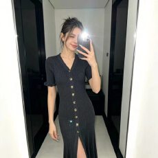 批发韩国名媛气质温柔小香风冰丝连衣裙<b class='q'>欧美</b>单排扣修身开叉OL亮丝长裙