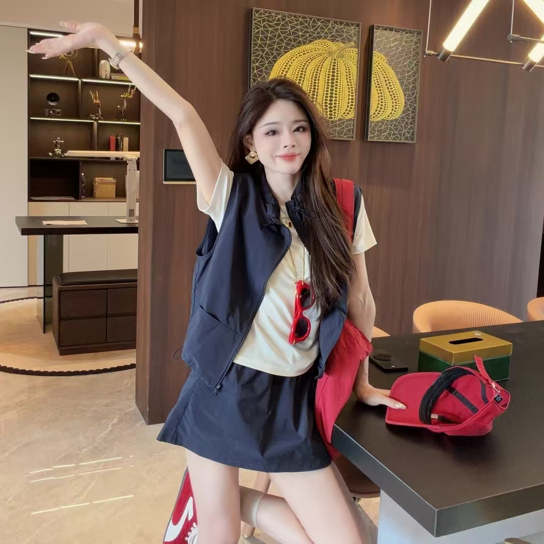 샤오 크릭 의류 여름 새로운 패션 캐주얼 연령 감소 슬림해 보이는 베스트 A라인 스커트 투피스 세트 2308