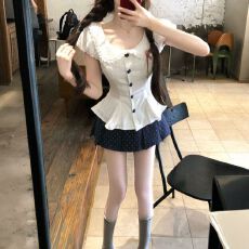 批发法式甜美娃娃领收腰绑带泡泡袖上衣女春夏新款波点半身裙两件<b class='q'>套装</b>