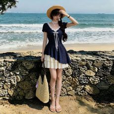 批发夏日绝美小<b class='q'>连衣裙</b>女2026新款海边度假蕾丝拼接<b class='q'>假两件</b>蛋糕碎花裙子