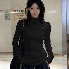 批发2025秋冬新款美式复古长袖T恤女时尚百搭休闲简约纯色女士<b class='q'>打底衫</b>