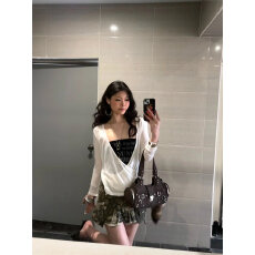 批发【官图天丝】夏季新款<b class='q'>长袖</b><b class='q'>T</b><b class='q'>恤</b>女高级感时尚百搭抹胸两件套上衣潮