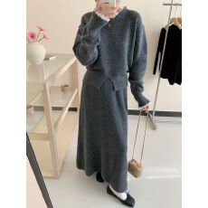 批发现货供应｜<b class='q'>韩国</b>chic秋冬软糯开叉花边长袖毛衣女+高腰针织半身裙