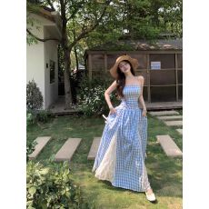 批发甜美度假风<b class='q'>格子</b>蕾丝拼接吊带<b class='q'>连衣裙</b>夏季新款高腰修身显瘦气质长裙