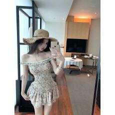 温柔风一字肩碎花连衣裙女夏纯欲气质修身显瘦收腰小个子绝美短裙