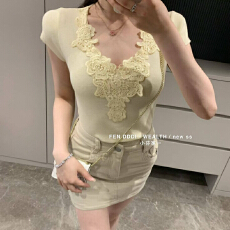 2026夏季简约法式温柔蕾丝拼接短袖针织衫修身显瘦上衣