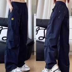 批发藏青色速干冲锋裤女<b class='q'>秋</b>季美式褶皱伞兵工装裤子户外运动徒步登山裤