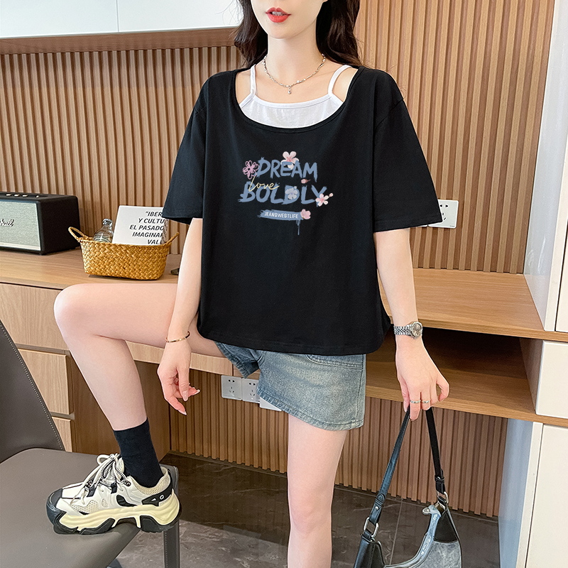 BY28499# 抖音质量/纯棉/宽松假两件撞色设计感短袖T 服裝批發女裝批發服飾貨源