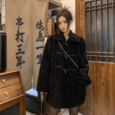 批发实价原版布料2005秋冬女装牛角扣中长款黑色皮毛大衣