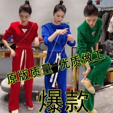 批发2026网红灯芯绒时尚<b class='q'>套装</b><b class='q'>女</b>春秋季新款短款气质休闲运动韩版两件套