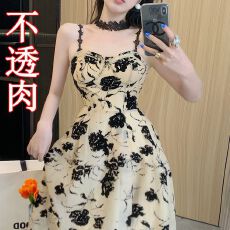 批发2026夏季新款法式碎花吊带连衣裙赫本风别致<b class='q'>开衫</b>中长裙子两件套装