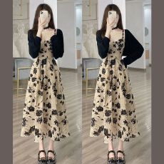 批发2026夏季新款碎花吊带<b class='q'>连衣裙</b>法式复古赫本风高级感气质穿搭两件套