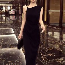 批发加内里】连衣裙时尚气质新款法式穿搭小众纯黑斜领扣子设计中长裙