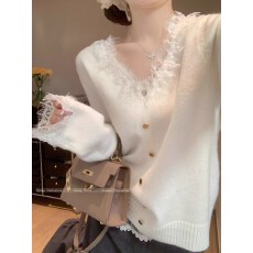 批发韩系奶fufu蕾<b class='q'>丝</b>拼接v领打底衫女春秋纯欲内搭毛衣软糯针织衫上衣