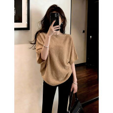 批发小个子韩系驼色冰丝<b class='q'>针织衫</b>正肩短袖t恤女夏季宽松设计感短款上衣