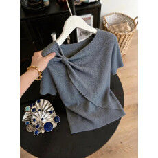 批发2026夏季新款女士蝴蝶扭结设计感短袖<b class='q'>T</b><b class='q'>恤</b>小众显瘦独特漂亮上衣服