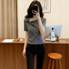 批发小个子针织灰色打底衫上衣2026夏季新款夏装短袖修身法式<b class='q'>t</b><b class='q'>恤</b>女装