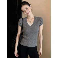 批发法式灰色蕾<b class='q'>丝</b>V领针织短袖T恤女夏季巨好看设计感小众修身正肩上衣