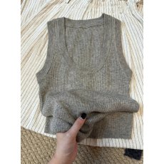 批发韩版低圆领U领打底针织背心女夏季<b class='q'>春</b>装内搭吊带修身显瘦无袖上衣