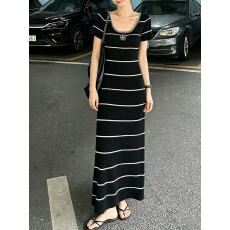 批发撞色条纹短袖针织连衣裙女夏季<b class='q'>新款</b>小香风高级感修身包臀A字长裙