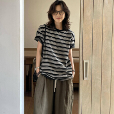 批发日系松弛感撞色条纹<b class='q'>T</b><b class='q'>恤</b>女夏2026新款独特超好看百搭宽松显瘦上衣