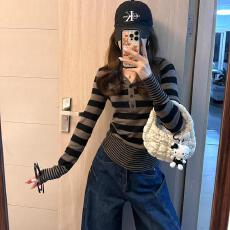 批发美式复古辣妹<b class='q'>条纹</b>羊毛针织<b class='q'>打底衫</b>女2025秋冬修身显瘦连帽毛衣外套