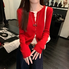 批发假两件拼接红色长袖<b class='q'>针织</b>衫女春秋冬修身显瘦内搭打底毛衣短款上衣