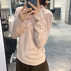 批发气质粉色纽扣半高领长袖针织衫<b class='q'>女</b>春秋新款慵懒风保暖设计感上衣潮