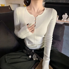 批发镂空纯欲感修身针织毛衣女早春冬季新款小心机设计内搭打底衫上衣